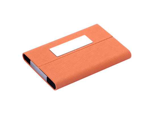 Debossing Name Card Chủ thẻ từ tính Đóng bằng hợp kim kẽm Pu Leather Chủ thẻ