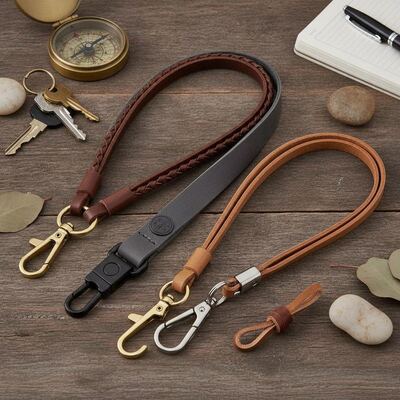 Giá tốt Chìa khóa Tổ chức và trang trí Chìa khóa da dây chuyền 40 46 5mm vật liệu da mềm thiết kế thực tế hoàn hảo cho hàng ngày trực tuyến